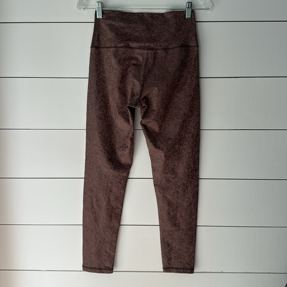 Aerie Brown Leggings with Tapered Design Sz M - Picture 4 of 9